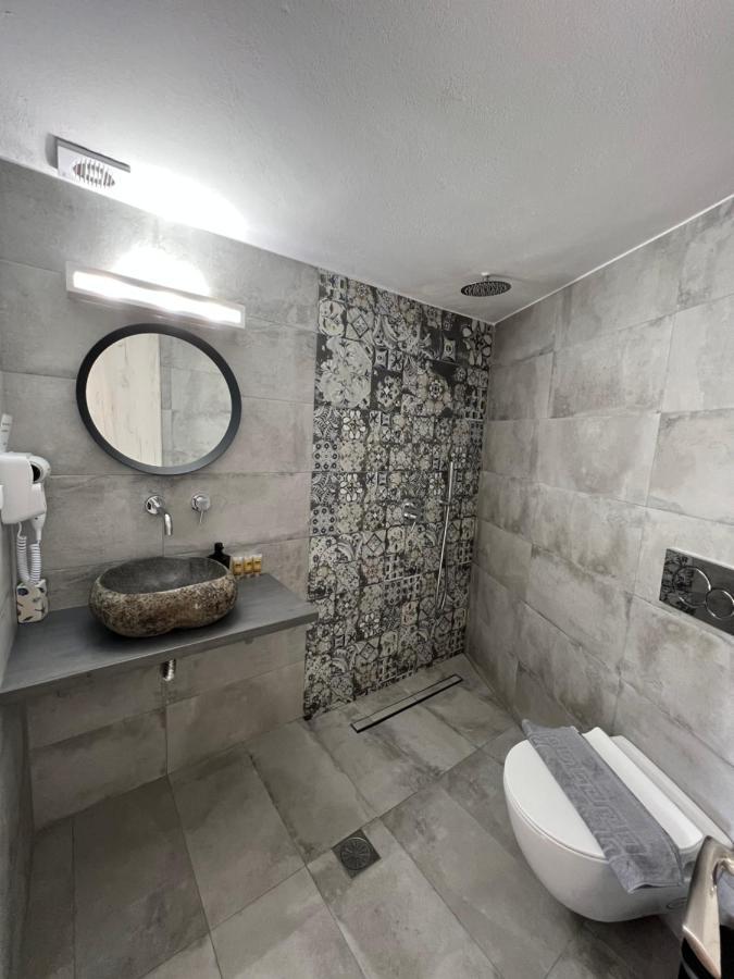 Christos Rooms Milos Adamantas  Exterior photo